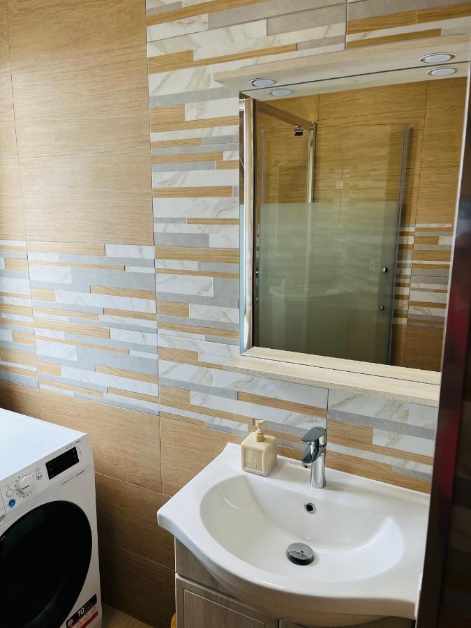 Appartement Spacieux Clichy-sous-Bois Exterior foto